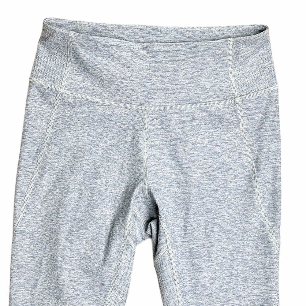 Outdoor Voices Light Gray 3/4 Leggings XS - Picture 4 of 4